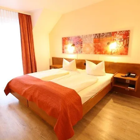 Hotel Arador-city 3*