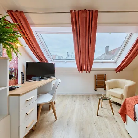 Arador-city Hotel