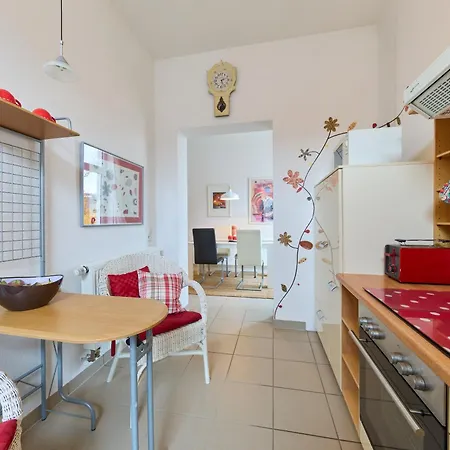 Hotel Arador-city 3*