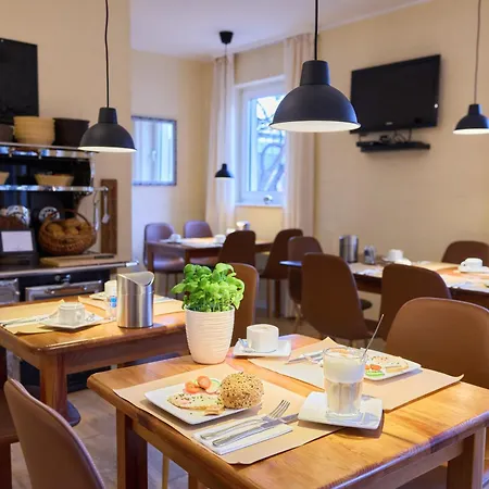 Arador-city Hotel