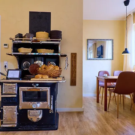 Arador-city Hotel