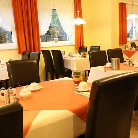 Hotel Arador-city 3*