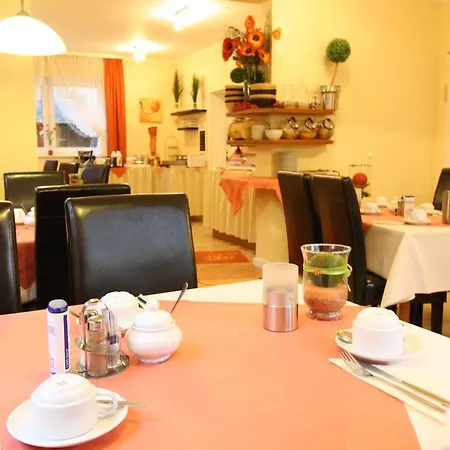 Hotel Arador-city 3*