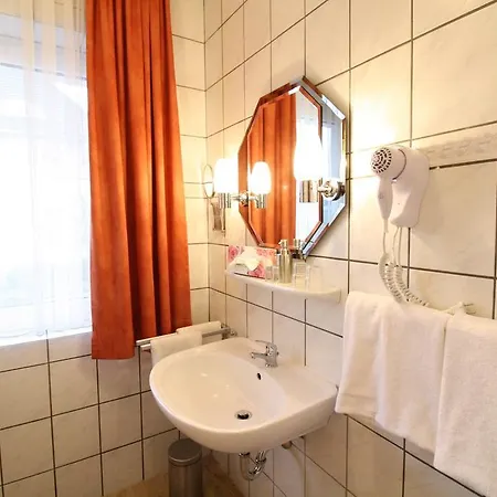 Arador-city Hotel 3*
